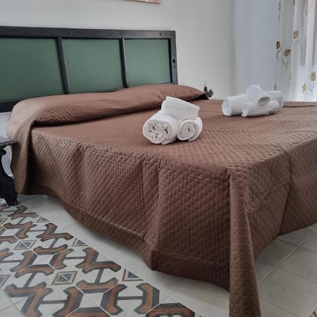 Casa Viotti Le Fuoriserie Παλέρμο Εξωτερικό φωτογραφία